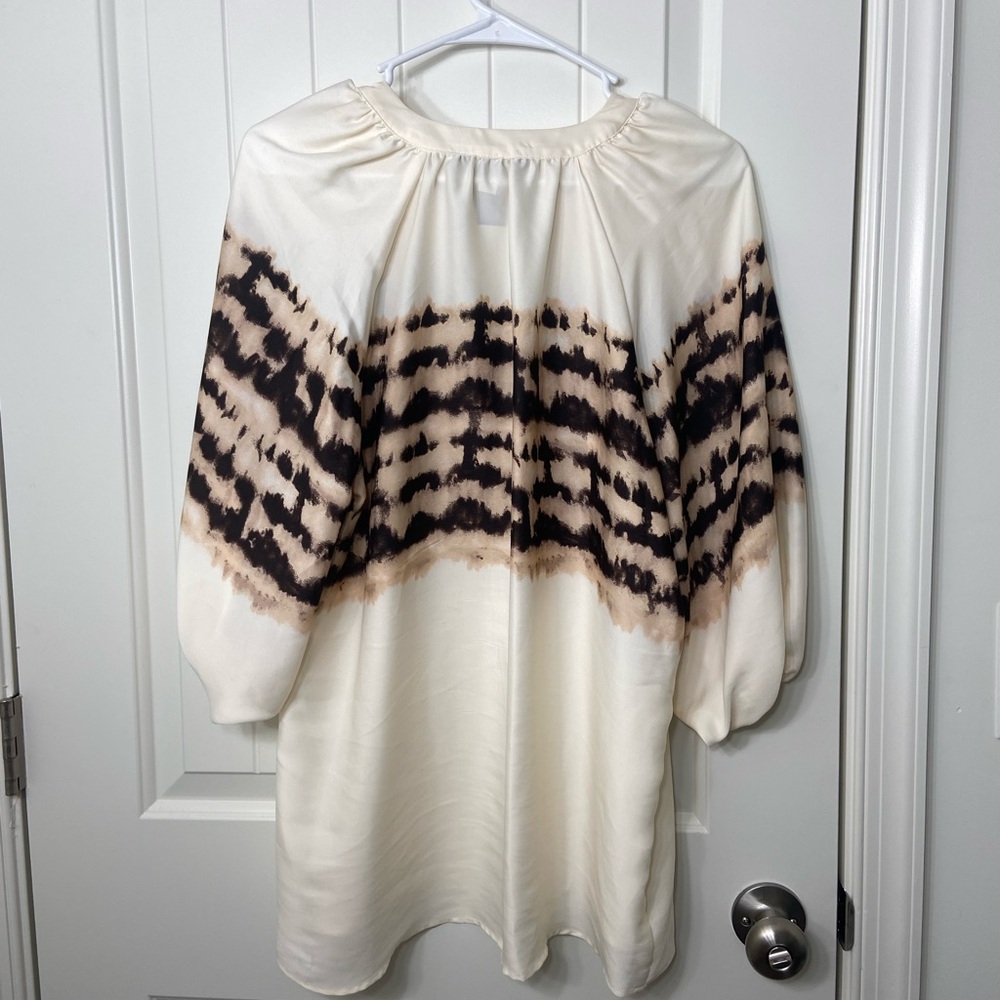 NWOT Simply Vera Verawang women’s cream patterned elastic cuff 3/4 sleeve blouse - Picture 6 of 7